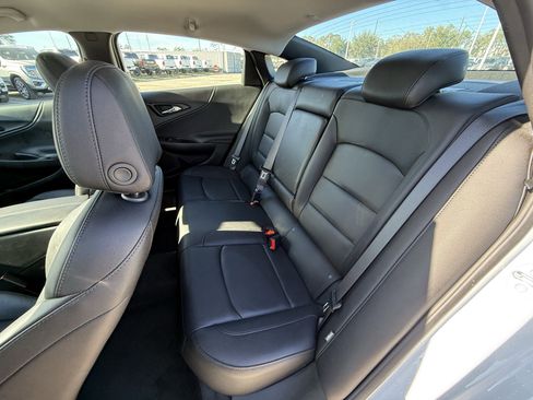 Used 2024 Chevrolet Malibu LT image 28