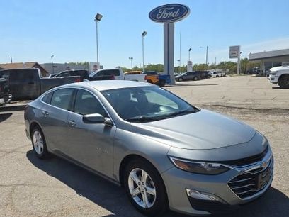 Used 2023 Chevrolet Malibu LT