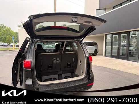 Used 2016 Kia Sedona EX FWD image 14