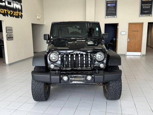 Used 2014 Jeep Wrangler Unlimited Sport w/ Quick Order Package 24S AWD/4WD image 3