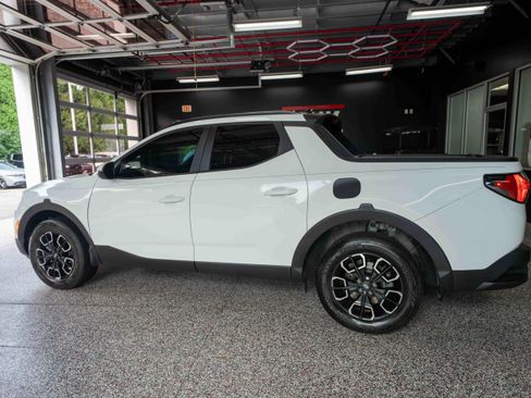 Used 2023 Hyundai Santa Cruz SEL Premium AWD/4WD image 2