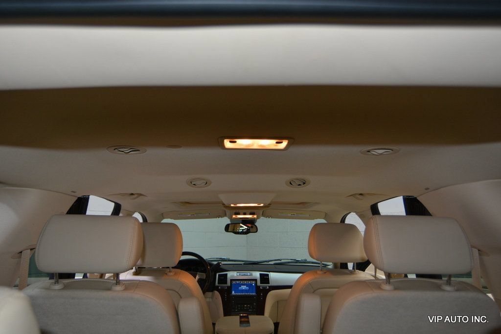 Used 2007 Cadillac Escalade AWD w/ Climate Package image 23