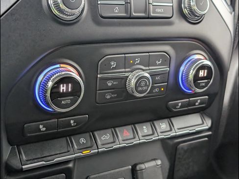 Used 2021 GMC Sierra 1500 SLE image 14