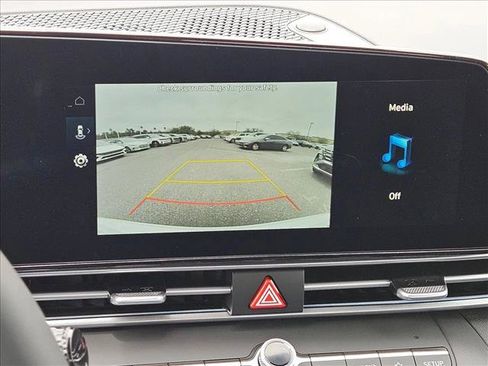 New 2026 Hyundai Elantra Limited FWD image 14