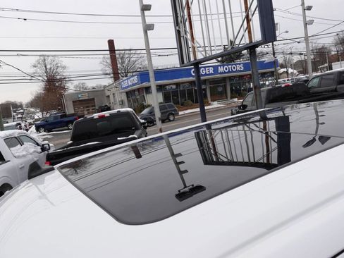 Used 2019 Ford F150 XLT w/ Equipment Group 302A Luxury image 8