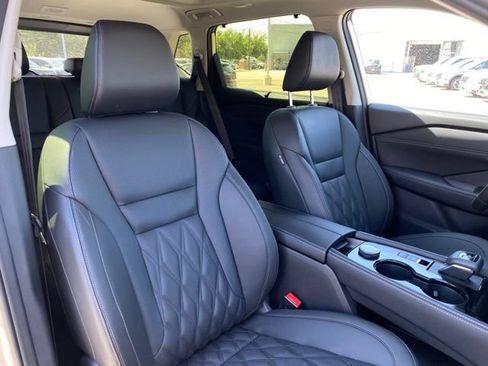 New 2026 Nissan Rogue Platinum AWD/4WD image 9