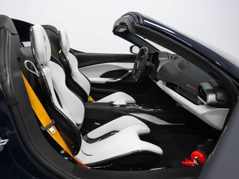 Used 2025 Ferrari 296 GTS image 23