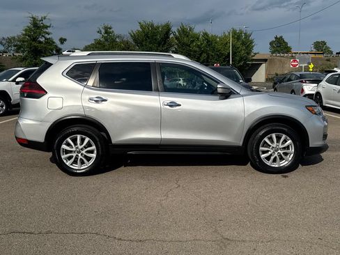 Used 2018 Nissan Rogue SV AWD/4WD image 10