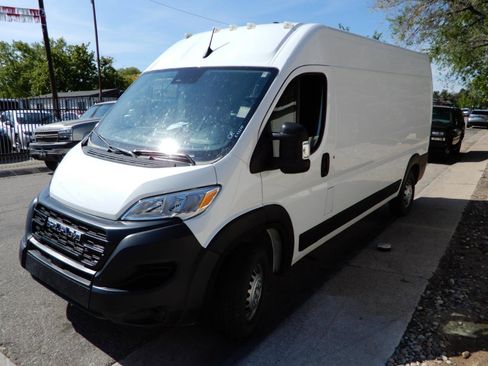 Used 2023 RAM ProMaster 2500 FWD image 6