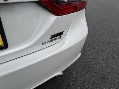 Used 2023 Toyota Camry XSE image 5