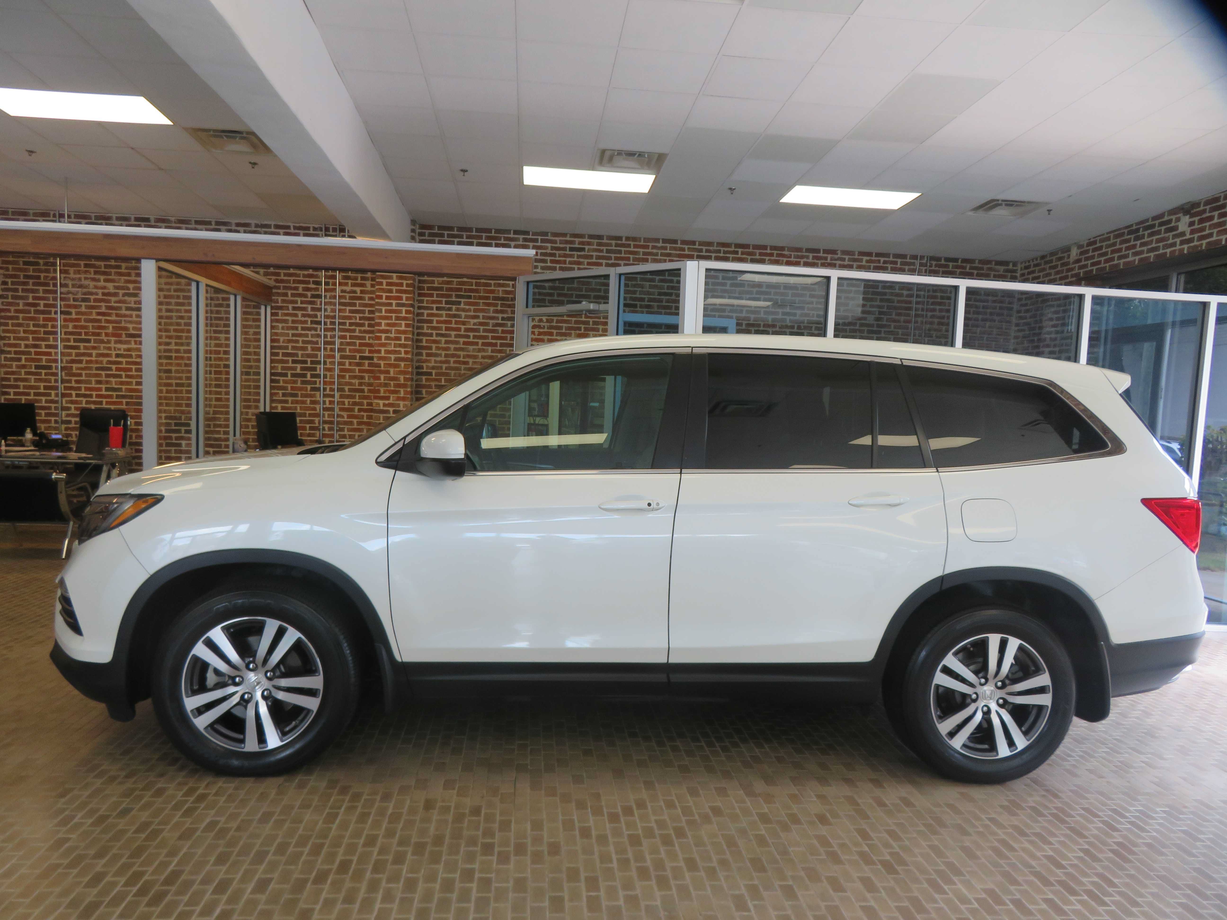 Used 2017 Honda Pilot EX-L image 75