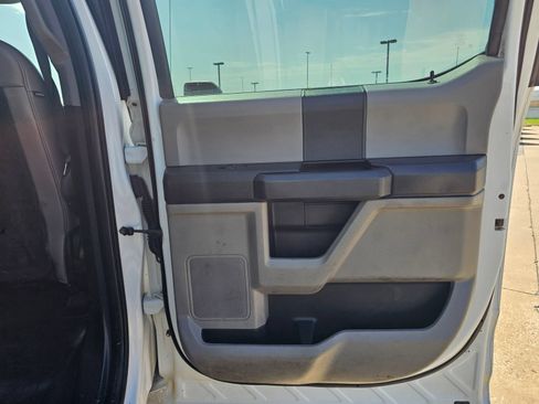 Used 2018 Ford F150 XL w/ Equipment Group 101A Mid AWD/4WD image 32
