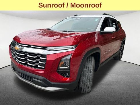 Used 2025 Chevrolet Equinox LT w/ Convenience Package II AWD/4WD image 5