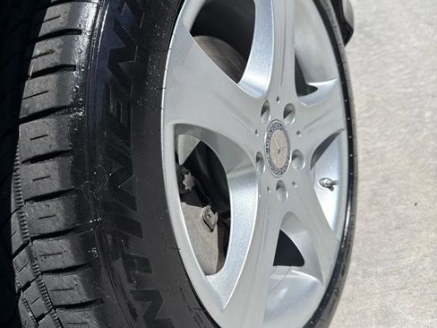 Used 2014 Mercedes-Benz E 250 BlueTEC 4MATIC Sedan image 19