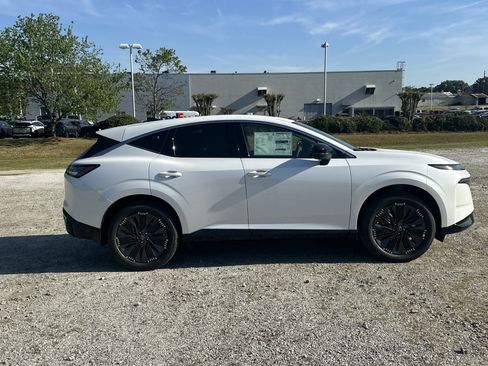 New 2026 Nissan Murano Platinum w/ Cargo Package AWD/4WD image 4