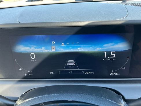 Used 2024 Kia Seltos SX w/ SX Sunroof Package image 19