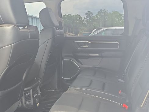 Used 2022 RAM 1500 Laramie AWD/4WD image 16