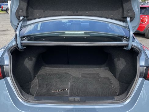 Used 2025 Nissan Sentra SV image 14