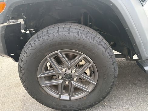 Certified 2025 Jeep Wrangler Sport image 32