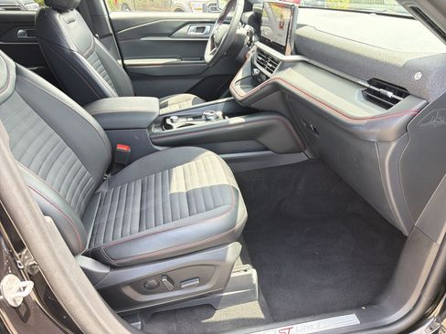 Used 2025 Ford Explorer ST-Line AWD/4WD image 23