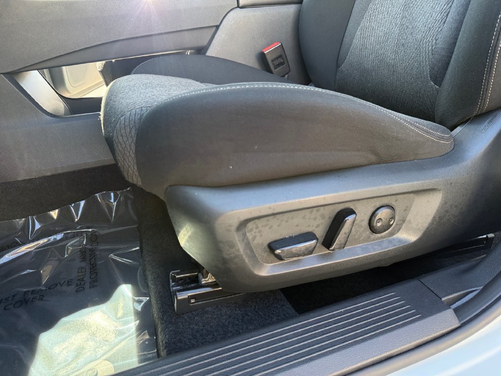 Used 2024 Nissan Rogue SV AWD/4WD image 24