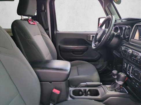 Used 2021 Jeep Wrangler Sport AWD/4WD image 18
