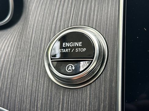 New 2026 Mercedes-Benz C 43 AMG 4MATIC Sedan image 28