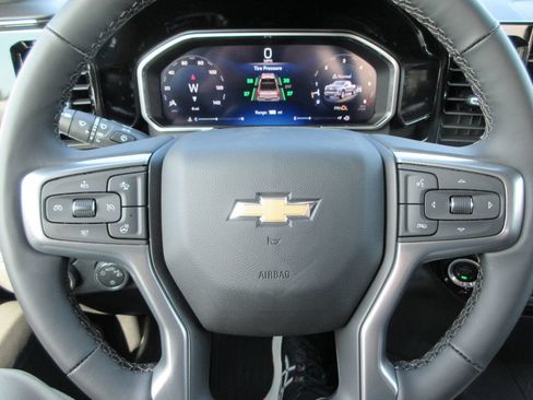 New 2026 Chevrolet Silverado 1500 LT w/ Z71 Off-Road Package AWD/4WD image 25