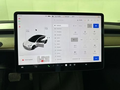 Used 2022 Tesla Model 3 Long Range image 21