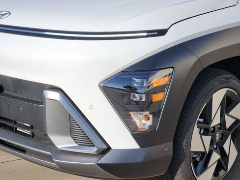 New 2026 Hyundai Kona Limited FWD image 6