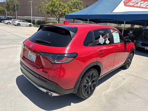 Certified 2025 Honda HR-V Sport image 25