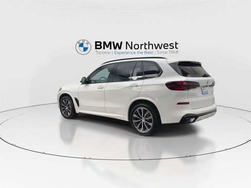 New 2026 BMW X5 xDrive40i w/ M Sport Package AWD/4WD image 12