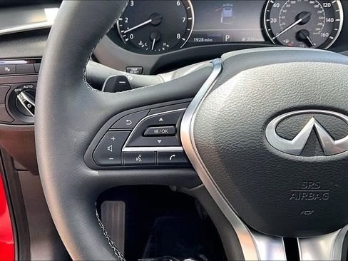 Used 2025 INFINITI QX55 Essential AWD/4WD image 18