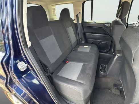 Used 2014 Jeep Patriot Sport w/ Power Value Group AWD/4WD image 22