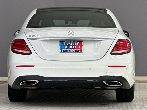Used 2019 Mercedes-Benz E 300 image 9
