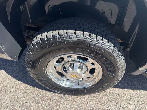 Used 2007 Chevrolet Suburban 2500 LT w/ LT Preferred Equipment Group AWD/4WD image 20