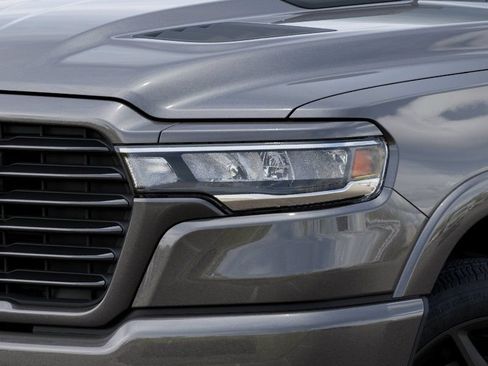 New 2026 RAM 1500 Laramie AWD/4WD image 10