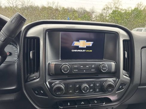 Used 2018 Chevrolet Silverado 1500 LT w/ All Star Edition AWD/4WD image 32