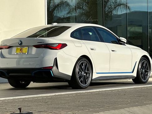 Used 2023 BMW i4 eDrive35 image 3