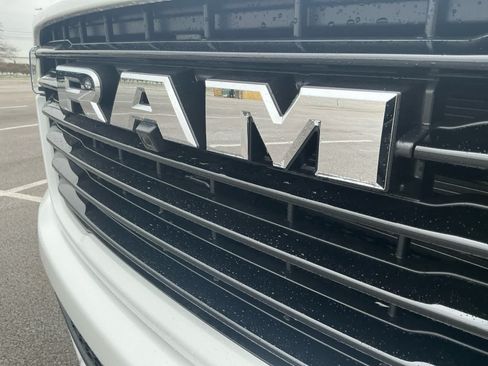 New 2026 RAM 1500 Laramie AWD/4WD image 23