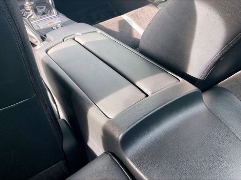 Used 2023 Toyota GR86 Premium w/ ALL Weather Mat Package (TMS) image 39