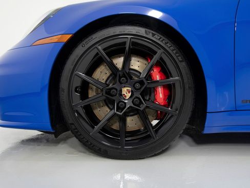 New 2026 Porsche 911 Carrera 4S image 15