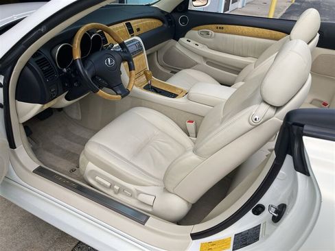 Used 2002 Lexus SC 430 Convertible RWD image 14