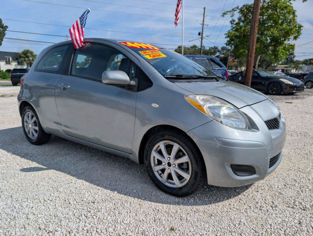 Used 2009 Toyota Yaris 2-Door Hatchback FWD image 1