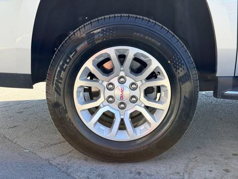 Used 2018 GMC Yukon XL SLT RWD image 30