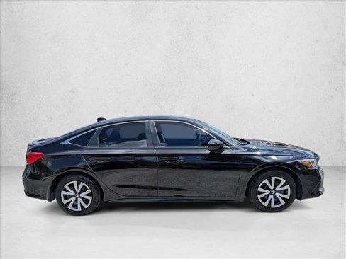 Used 2023 Honda Civic LX image 4