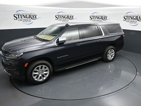 Used 2024 Chevrolet Suburban Premier RWD image 20