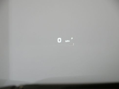 Used 2023 GMC Acadia SLT w/ Elevation Edition image 31