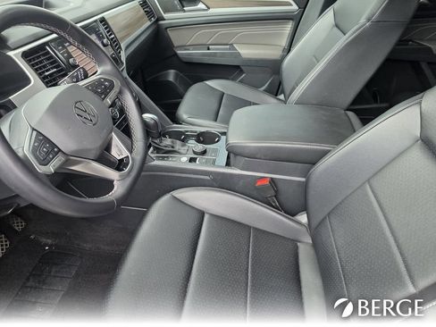 Used 2021 Volkswagen Atlas SEL AWD/4WD image 13
