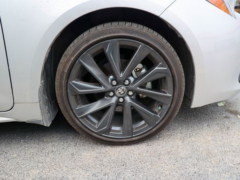 Used 2025 Toyota Corolla XSE FWD image 13